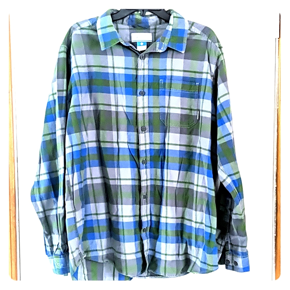 Columbia Long Sleeve Button Down Casual Shirt